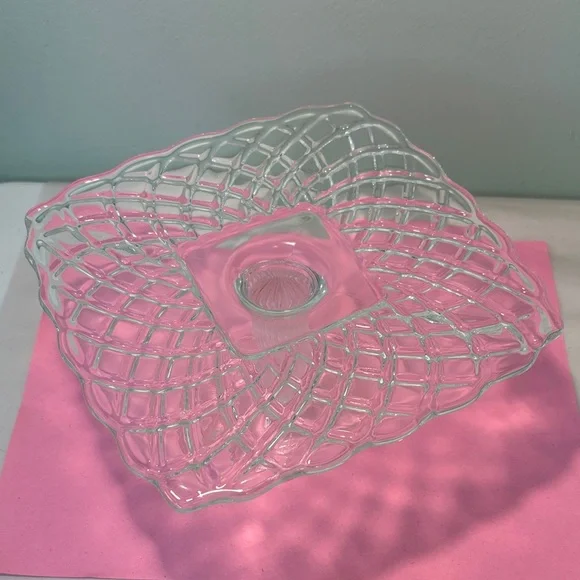Vintage LE Smith Trellis Clear Glass Square Pedestal Cake Stand - Picture 2 of 15